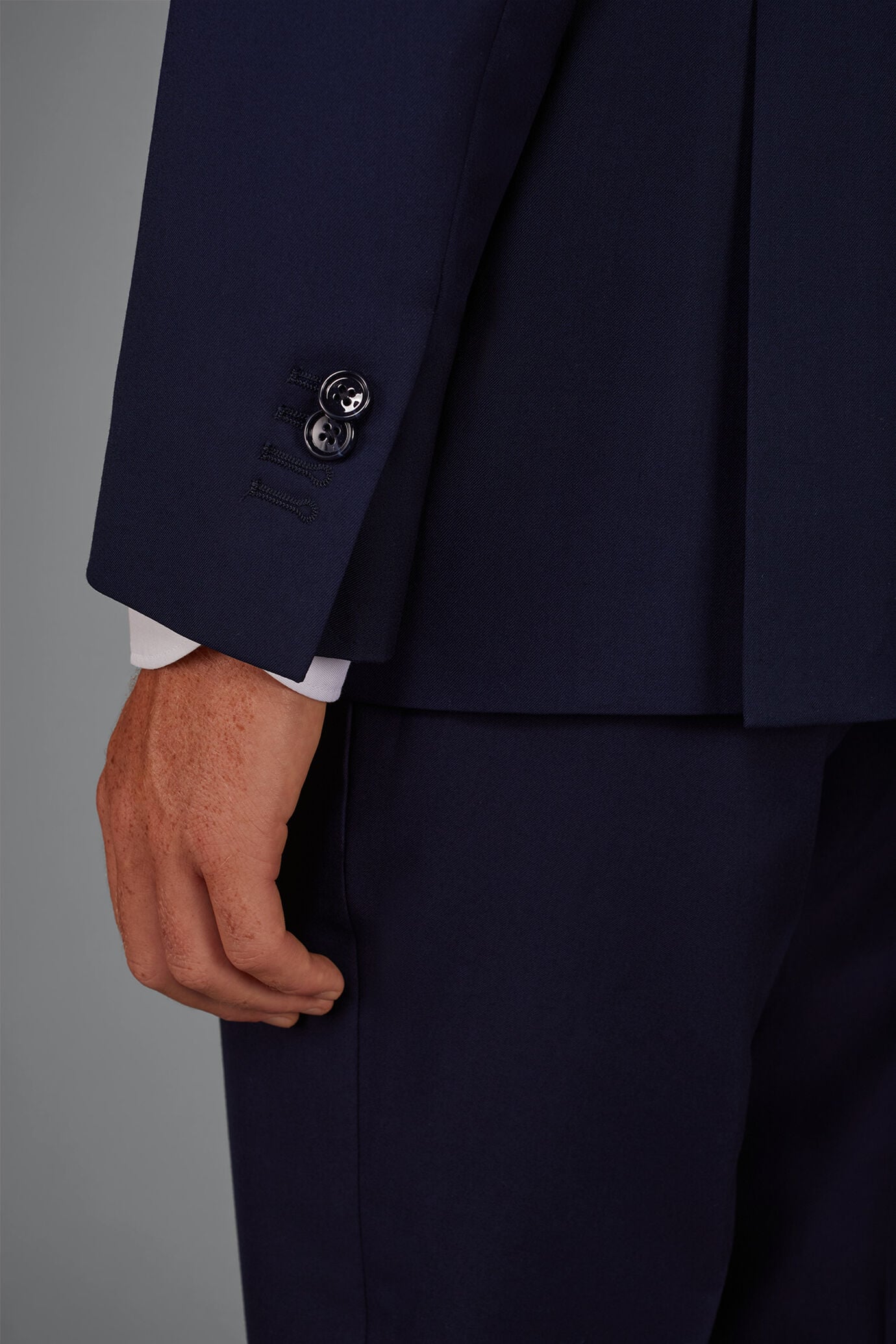 Costume droite bleu mix de tailles